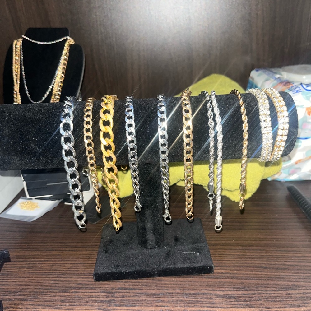 Jeweler special for resale